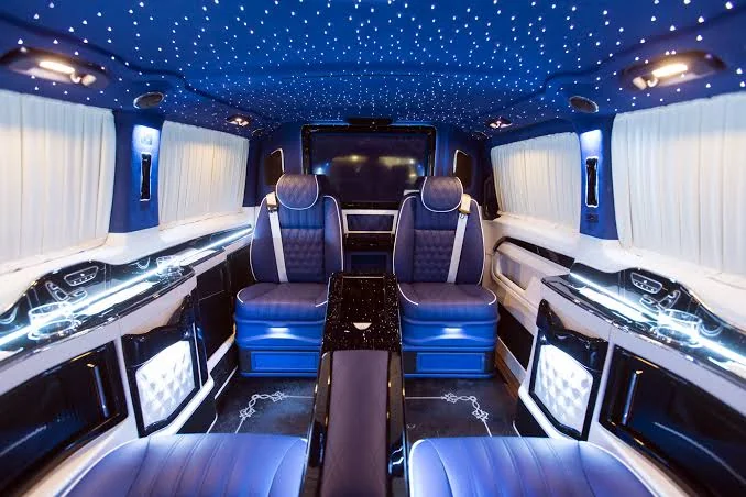 VIP Kurye Hizmeti - Lüks Araçlı Premium Teslimat
